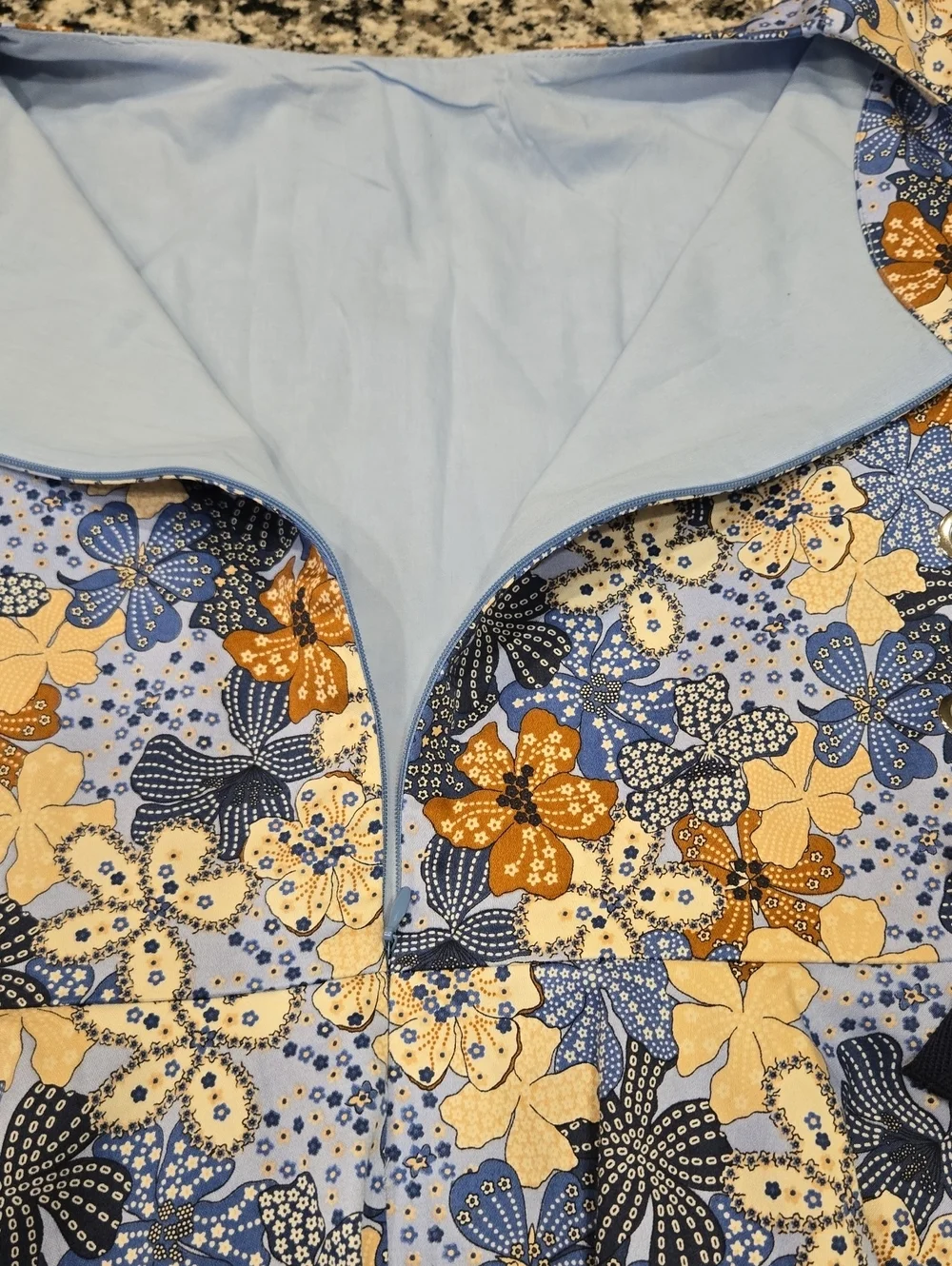 ZARA GIRLS SOFT COLLECTION FLORAL DRESS WITH 3 BOW SIDE DETAIL . SZ 13/14.  BLUE